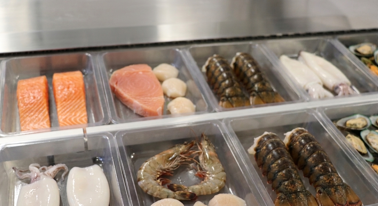 Robotic seafood packaging automation